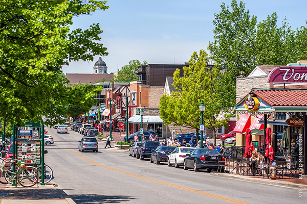 Picture of Bloomington Indiana in summer